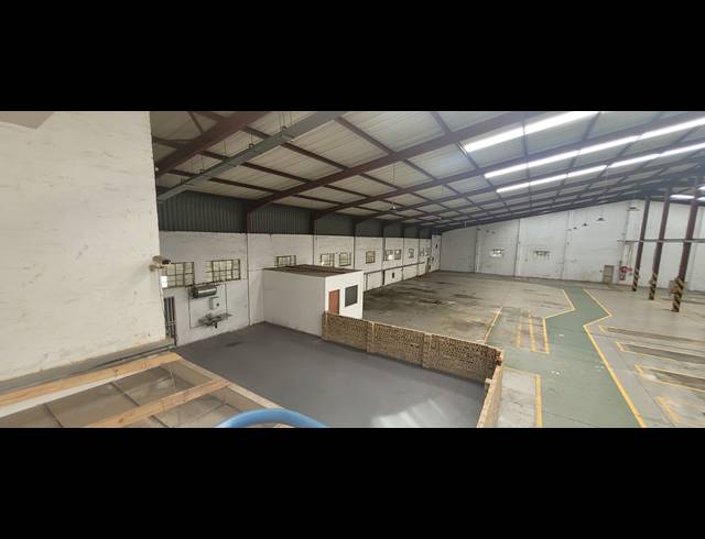 4,550M² WAREHOUSE TO LET IN ROBERTVILLE